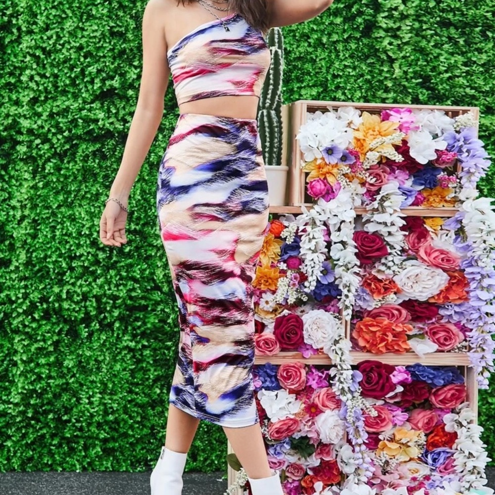 One shoulder top & midi skirt set